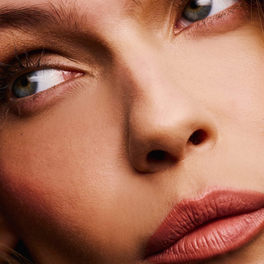 No 2 Barely Nude Lip to Cheek