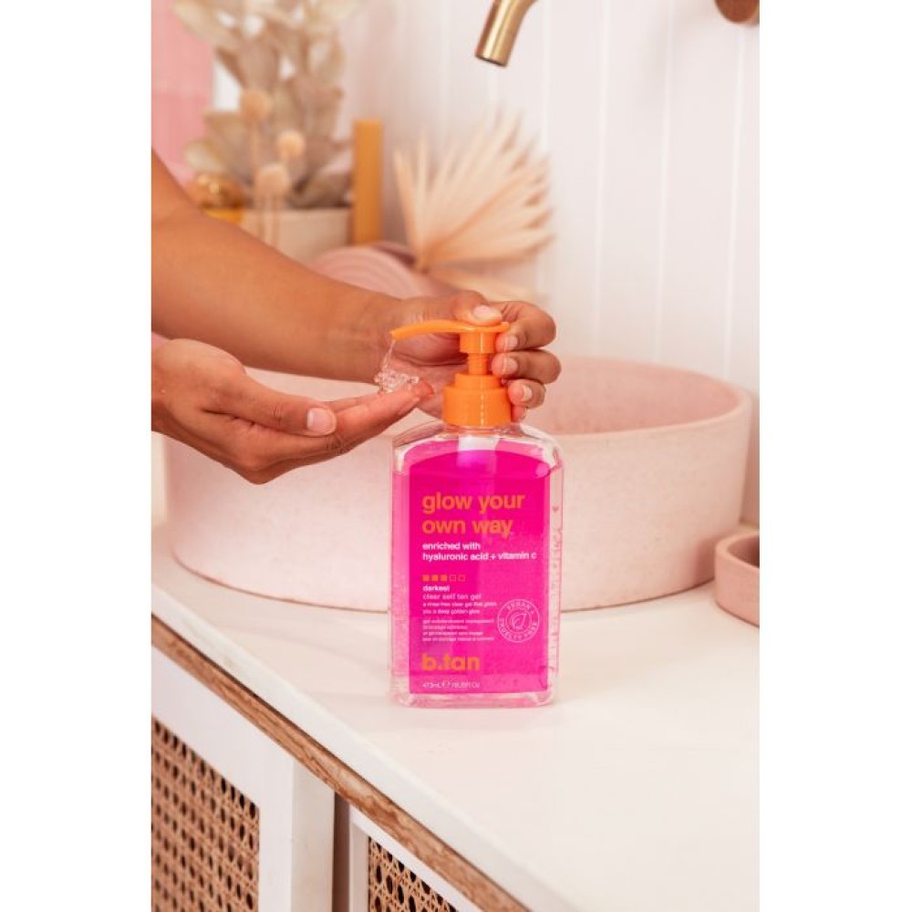 Glow your own way, Self tan gel 437ml - BTan