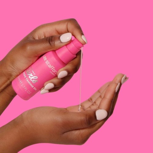 For The Love Of Curls Frizz Taming Oil 50ml - Lee Stafford
